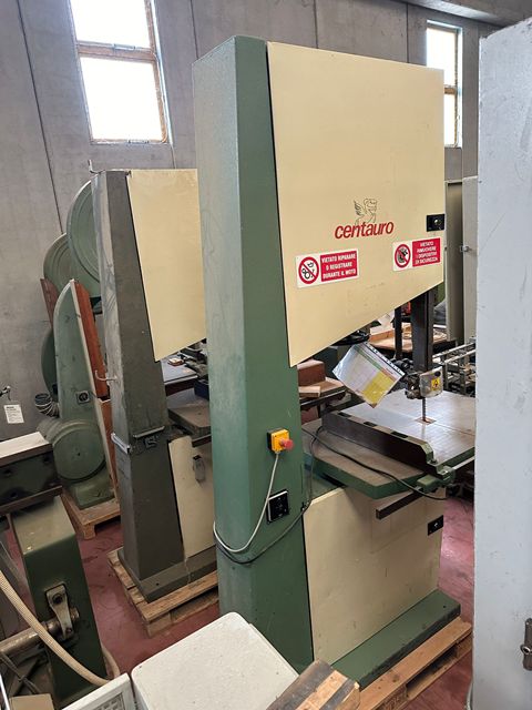 4SS202408-Caselli-Group-BAND-SAW-CENTAURO-900 (1).jpeg